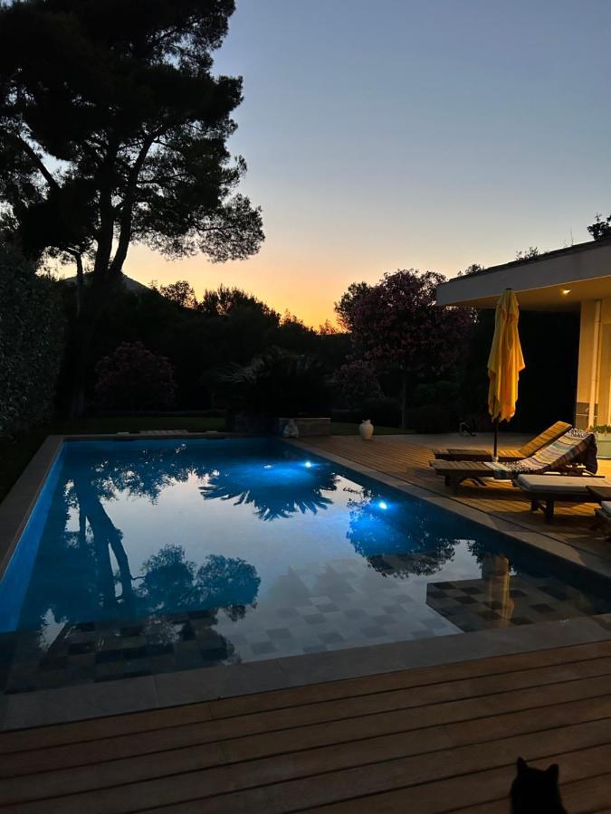 Chambre Luxe Dans Villa De Standing Avec Piscine, Acces Discret Et Independant, Terrasse Arboree Et Parking Prive La Valette-du-Var Exterior foto
